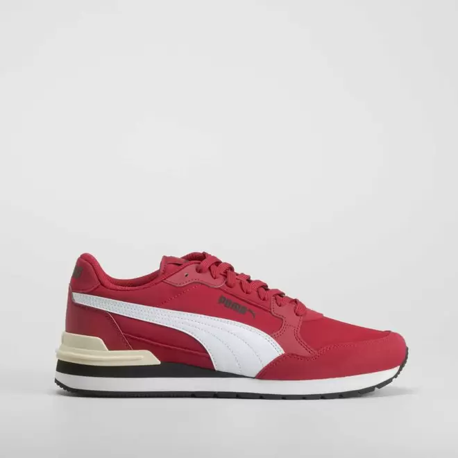 Oferta de Deportiva ST RUNNER V4 rojo PUMA por 55,99€ en Merkal