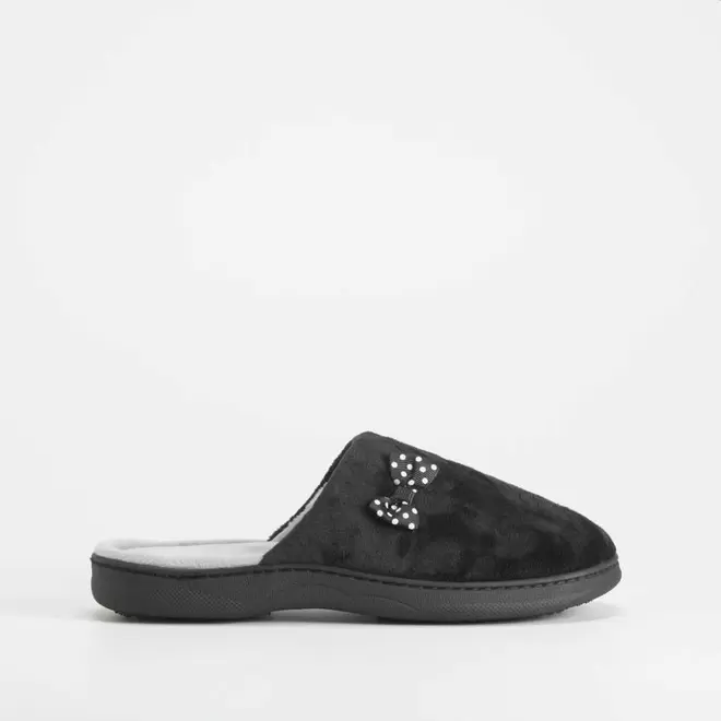 Oferta de Zapatilla casa lazo lunares OLYNE por 9,99€ en Merkal