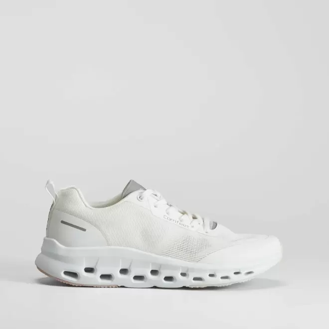 Oferta de Deportiva Walking Tex blanca COMFEET por 29,99€ en Merkal