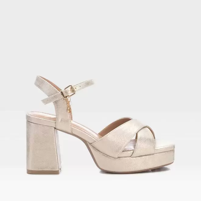 Oferta de Sandalia de fiesta tacón alto XTI por 49,99€ en Merkal