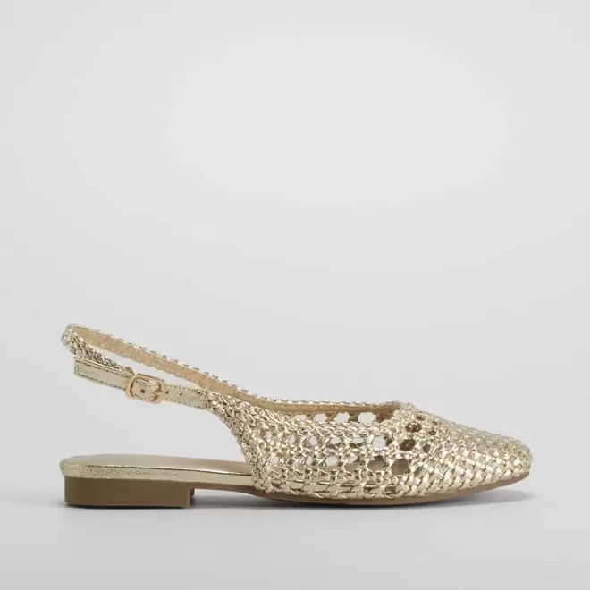 Oferta de Zapato destalonado oro PICCOLA PIU por 39,99€ en Merkal