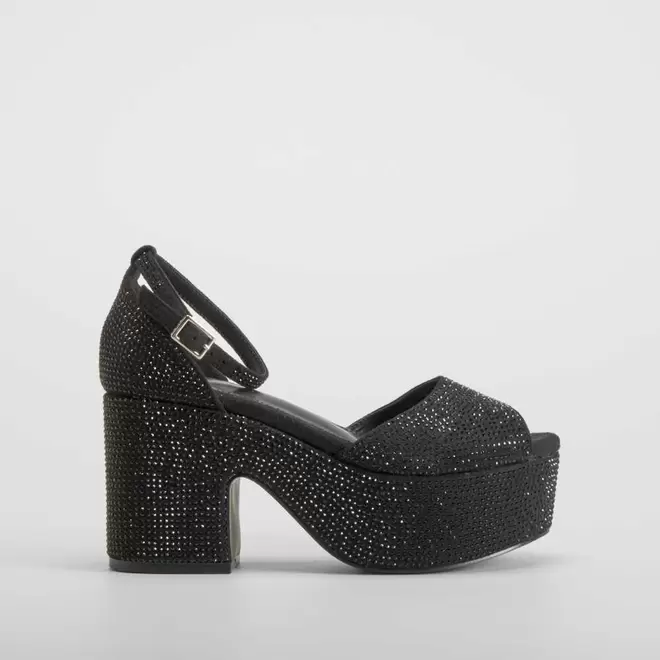 Oferta de Sandalia plataforma negra NYC por 29,99€ en Merkal