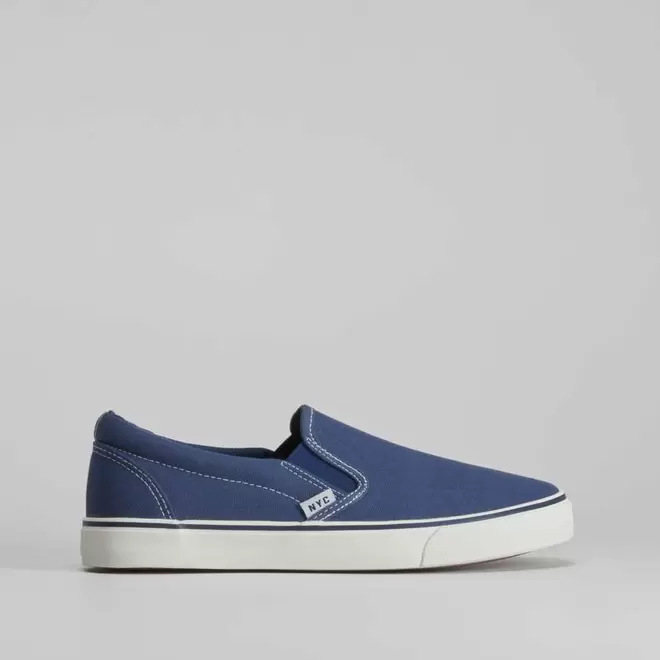 Oferta de Zapatilla slip on básica NYC por 9,99€ en Merkal