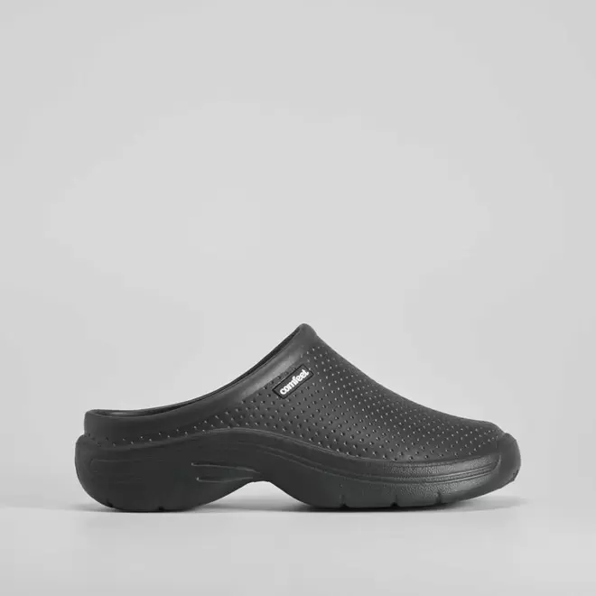 Oferta de Zueco profesional negro COMFEET SANICARE por 9,99€ en Merkal