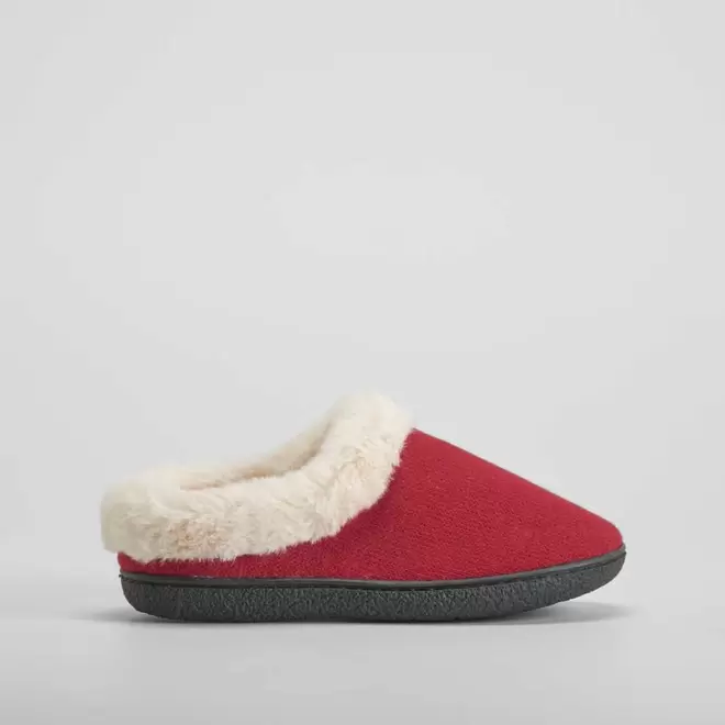Oferta de Zapatilla cálida roja ACHUCHONAS por 12,99€ en Merkal