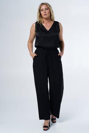 Oferta de Pantalones de lino con cintura elástica por 49,99€ en MS Mode