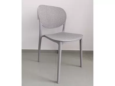 Oferta de Silla 740 gris por 39€ en Muebles Hnos. García