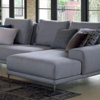 Oferta de Moderno sofá chaiselongue de líneas recta por 2364€ en Muebles La Factoría