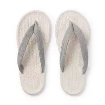 Oferta de Chanclas de algodón.. por 6€ en Muji