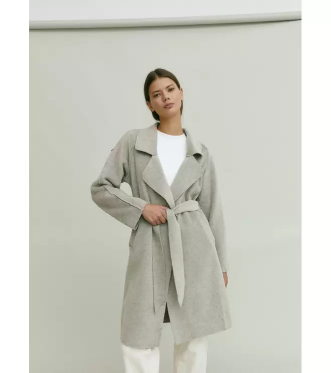 Oferta de TRENCH CON LAZO por 49,95€ en Mulaya