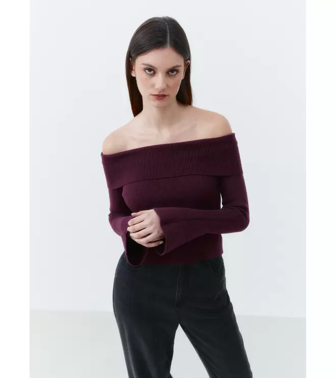 Oferta de JERSEY CROPPED OFF SHOULDER por 22,95€ en Mulaya