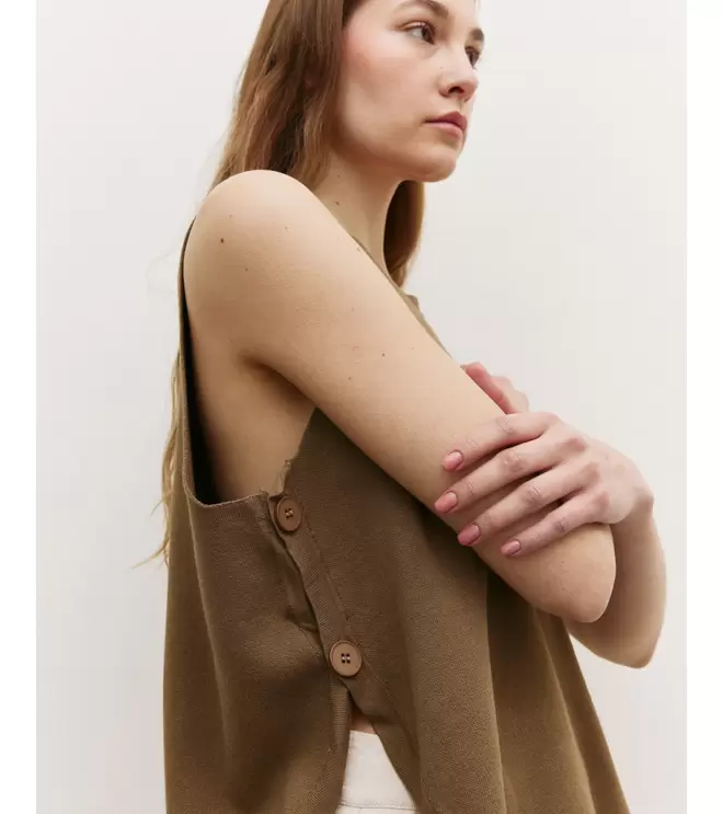 Oferta de CHALECO PUNTO REDONDO por 27,95€ en Mulaya