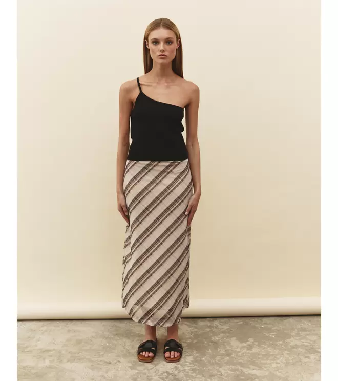 Oferta de FALDA TUL por 22,95€ en Mulaya