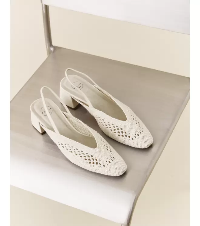 Oferta de ZAPATO TACÓN TRENZADO por 35,95€ en Mulaya