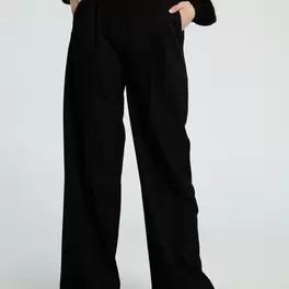 Oferta de Pants with wide leg por 24,99€ en New Yorker