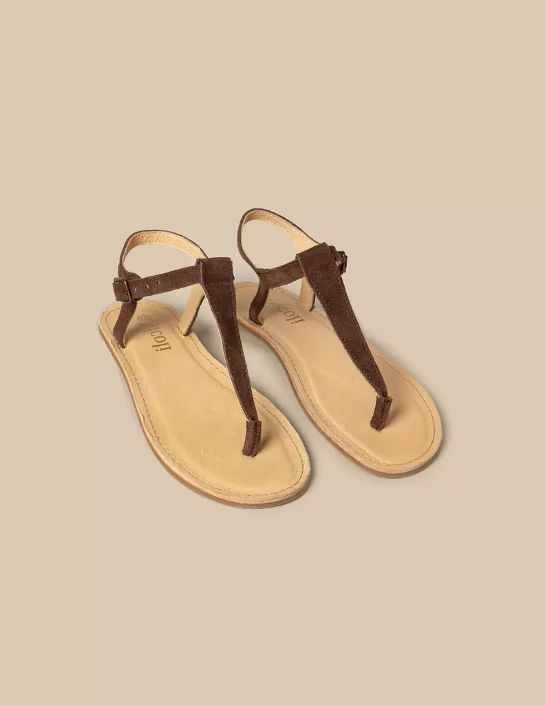 Oferta de Sandalia piel marrón por 44,9€ en Nícoli