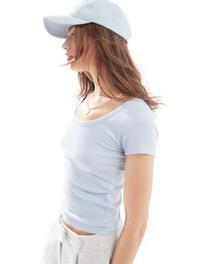 Oferta de Camiseta azul claro con cuello ancho de New Look por 14,49€ en Asos