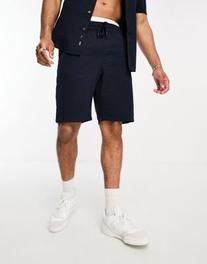 Oferta de Pantalones cortos azul marino de sirsaca de Only & Sons (parte de un conjunto) por 23,24€ en Asos