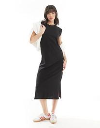 Oferta de Vestido midi negro extragrande estilo camiseta sin mangas de Vero Moda por 25,99€ en Asos