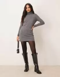 Oferta de Vestido gris oscuro jaspeado con cuello vuelto de punto de JDY por 40,99€ en Asos