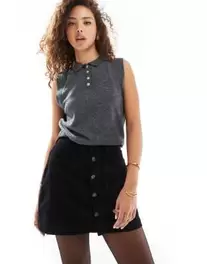 Oferta de Falda negra de talle alto de pana de ONLY por 32,99€ en Asos