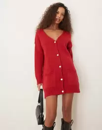 Oferta de Cárdigan rojo de corte alargado extragrande de Miss Selfridge por 52,99€ en Asos