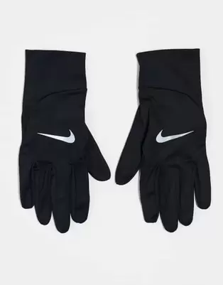 Oferta de Guantes negros para correr ligeros Pacer de Nike por 25€ en Asos