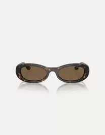 Oferta de Gafas de sol marrón oscuro Habana ovaladas con lentes marrones de Vogue por 99€ en Asos