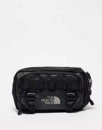 Oferta de Riñonera negra con logo Base Camp de The North Face por 50€ en Asos