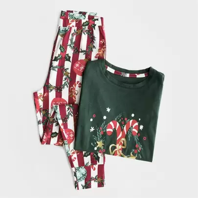 Oferta de Pijama Navideño para Niños Pequeños por 19,99€ en AVON