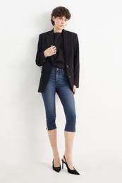 Oferta de Capri jeans con cinturón - mid waist - LYCRA® por 39,99€ en C&A