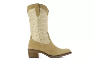 Oferta de Botas camperas IRVING por 129€ en Casas