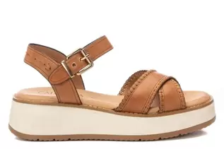 Oferta de Sandalias de cuña 162245 por 79,95€ en Casas