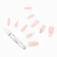 Oferta de Pearl Glitter French Tip Squareletto Vegan Faux Nail Set - 24 Pack por 7€ en Claire's