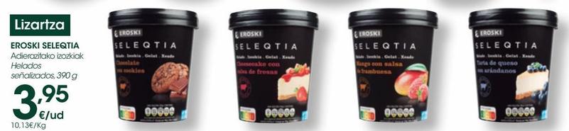 Oferta de EROSKI SELEQTIA Helado cheesecake con salsa de fresa 390 g por 3,95€ en Eroski