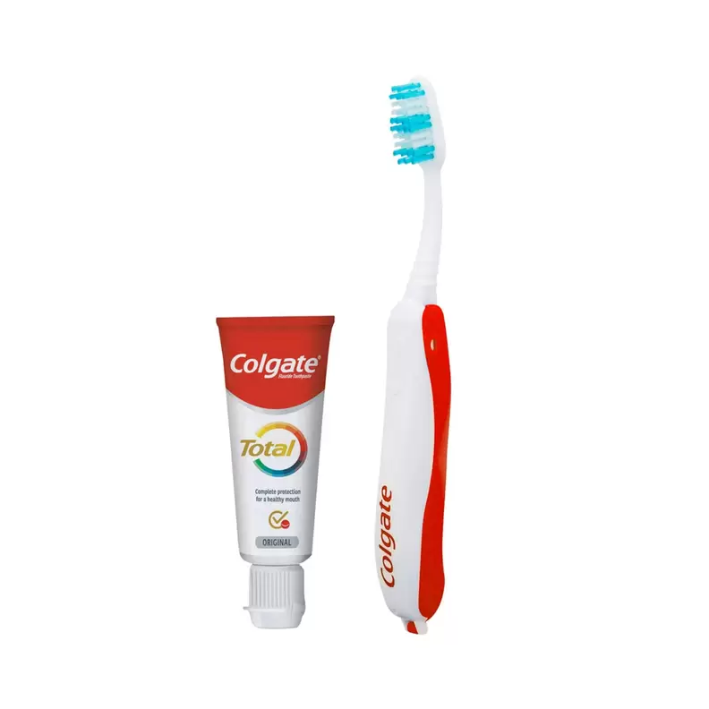 Oferta de Colgate Kit de Viaje Portátil Cepillo dental suave + Pasta de Dientes Colgate Total 20ml por 2,99€ en Clarel