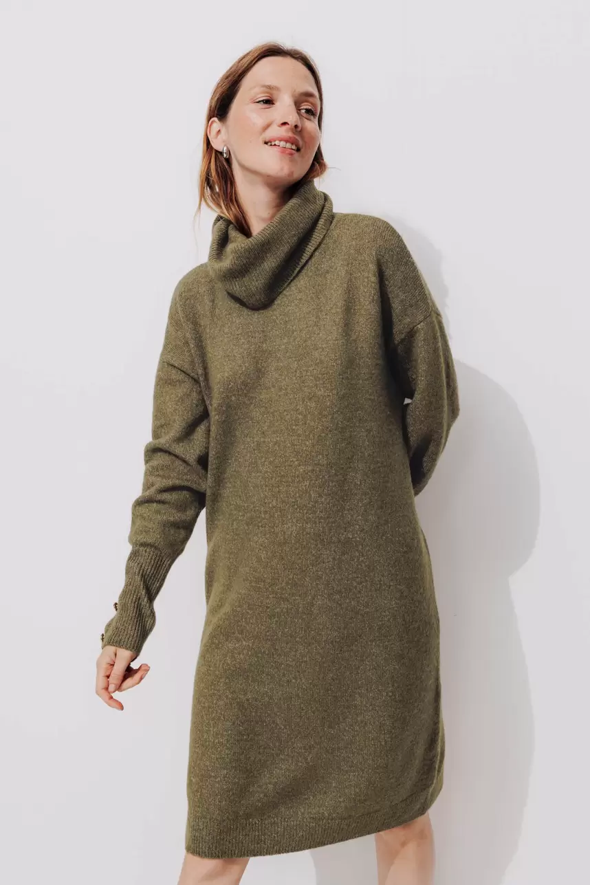 Oferta de Robe-pull col roulé Femme por 45,99€ en Promod