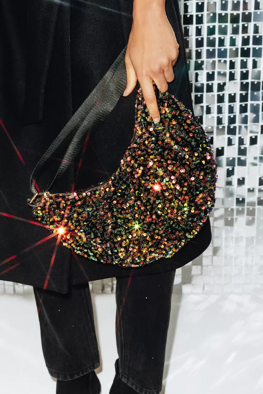 Oferta de Sac banane à paillettes Femme por 25,99€ en Promod