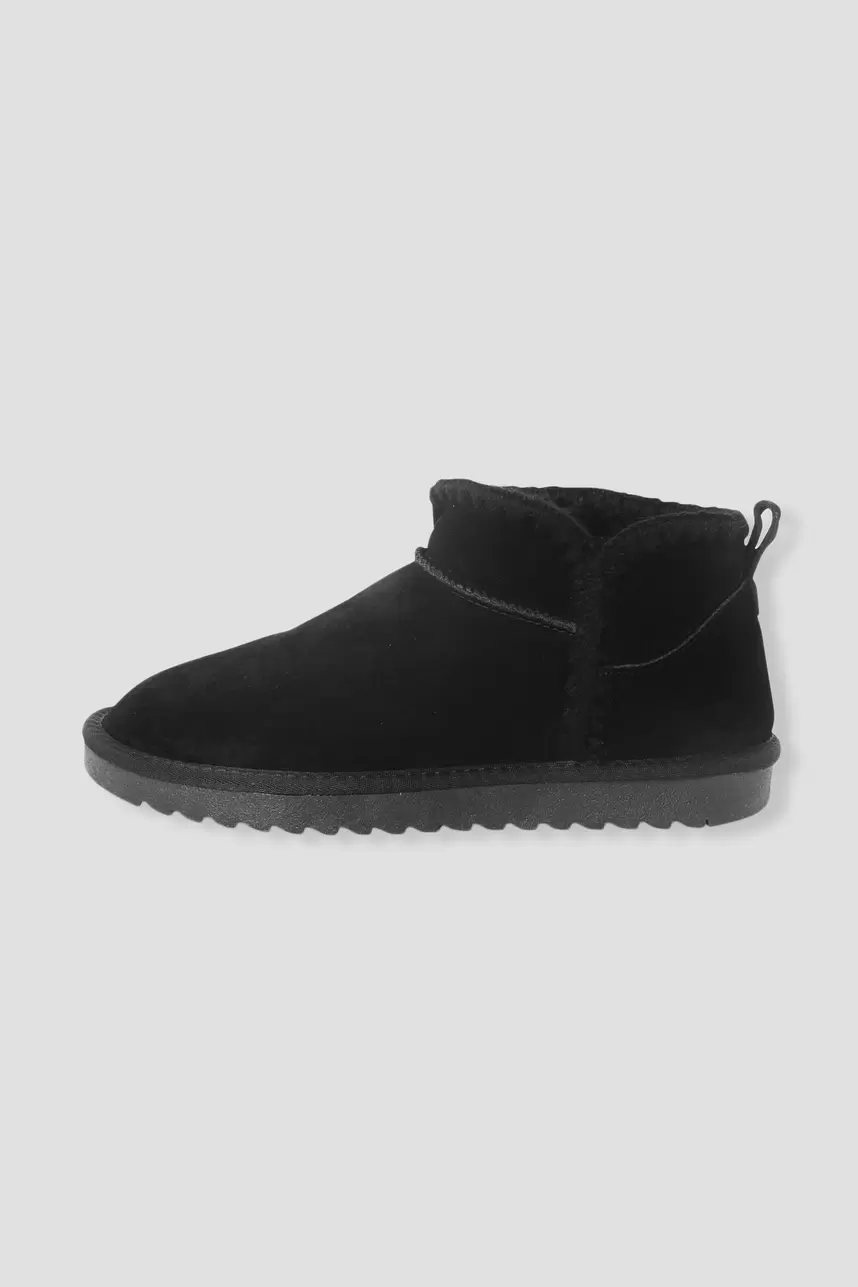 Oferta de Boots en cuir et moumoute por 49,99€ en Promod