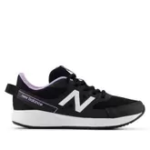 Oferta de Zapatillas deporte new balance 570v3 negras con interior lila por 44,95€ en Querol