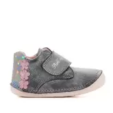 Oferta de Zapatos pablosky plateados con detalles de flores y estrellas por 49,95€ en Querol