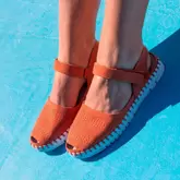 Oferta de Sandalias casual walk and fly emma lc-10001lb a5 walk and fly por 49,95€ en Querol