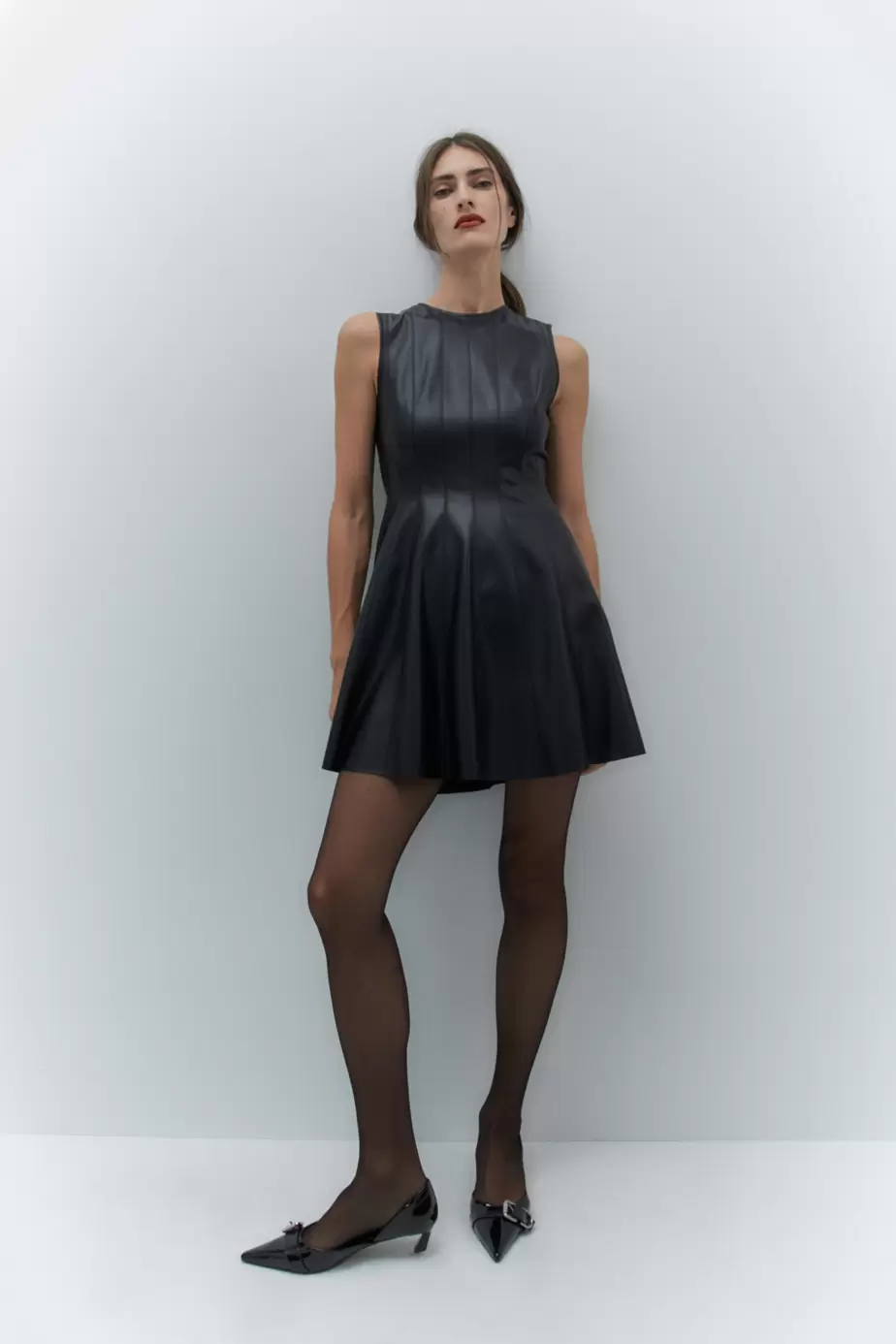 Oferta de Vestido mini vuelo por 39,99€ en Sfera