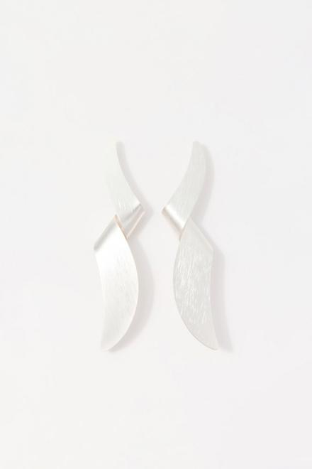 Oferta de Pendientes tirabuzón metalizados + Colores      4,99€ por 4,99€ en Sfera