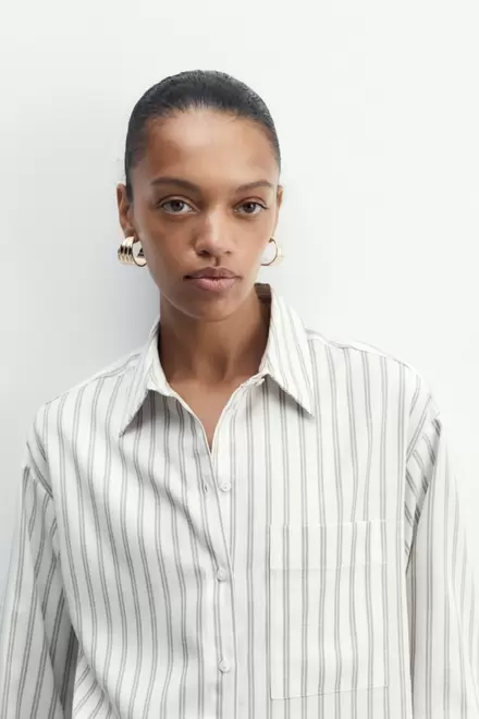 Oferta de Camisa raya tejida + Colores    21,99€     17,55€ por 17,55€ en Sfera