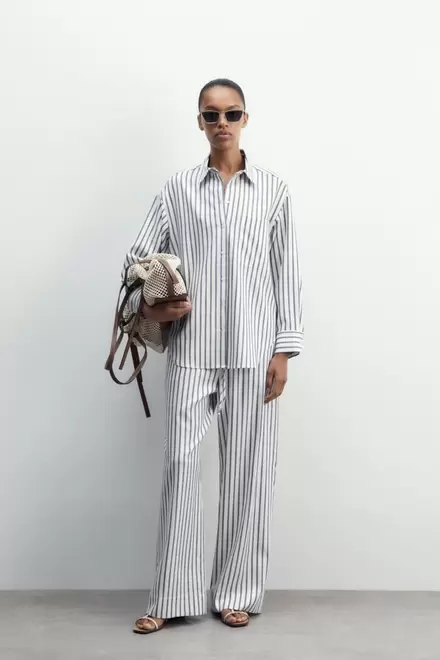 Oferta de Camisa raya tejida + Colores      21,99€ por 21,99€ en Sfera