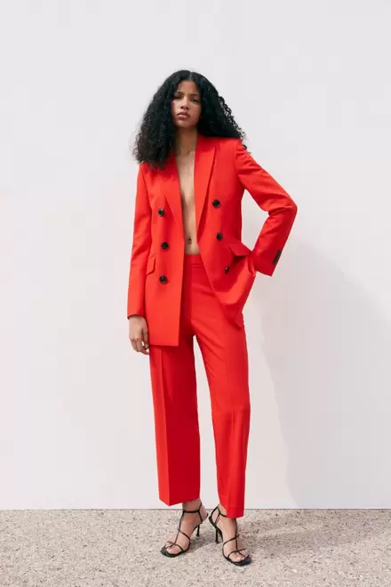 Oferta de Blazer traje naranja + Colores      59,99€ por 59,99€ en Sfera