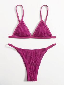 Oferta de SHEIN Swim Conjunto de bikini texturizado Sujetador triangular con ribete en contraste y tanga Traje de baño de 2 piezas por 6,8€ en SheIn