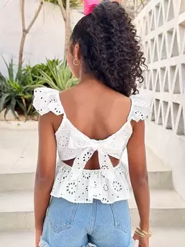 Oferta de Blusa informal con mangas de volantes y espalda descubierta con lazo para niña, a juego con hermanos (2 piezas vendidas por separado) por 8,49€ en SheIn