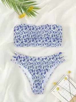 Oferta de Swim Mod Conjunto de bikini de flores pequeñas de verano con parte superior tipo bandeau con corte y Bottom de bikini en 2 piezas por 10,99€ en SheIn